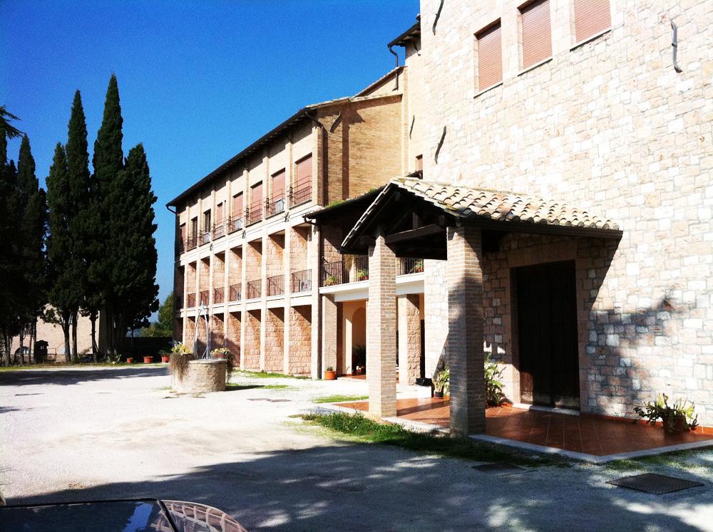 Assisi Garden Hotel Екстериор снимка