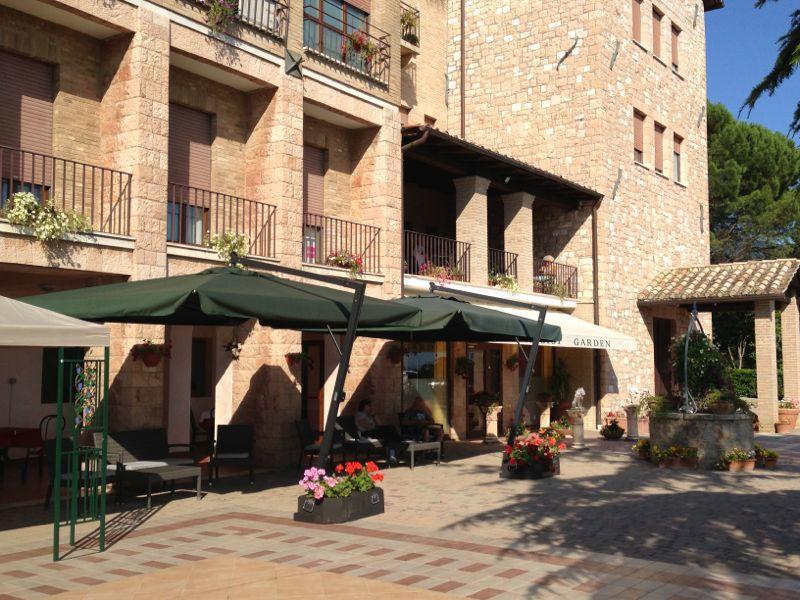 Assisi Garden Hotel Екстериор снимка