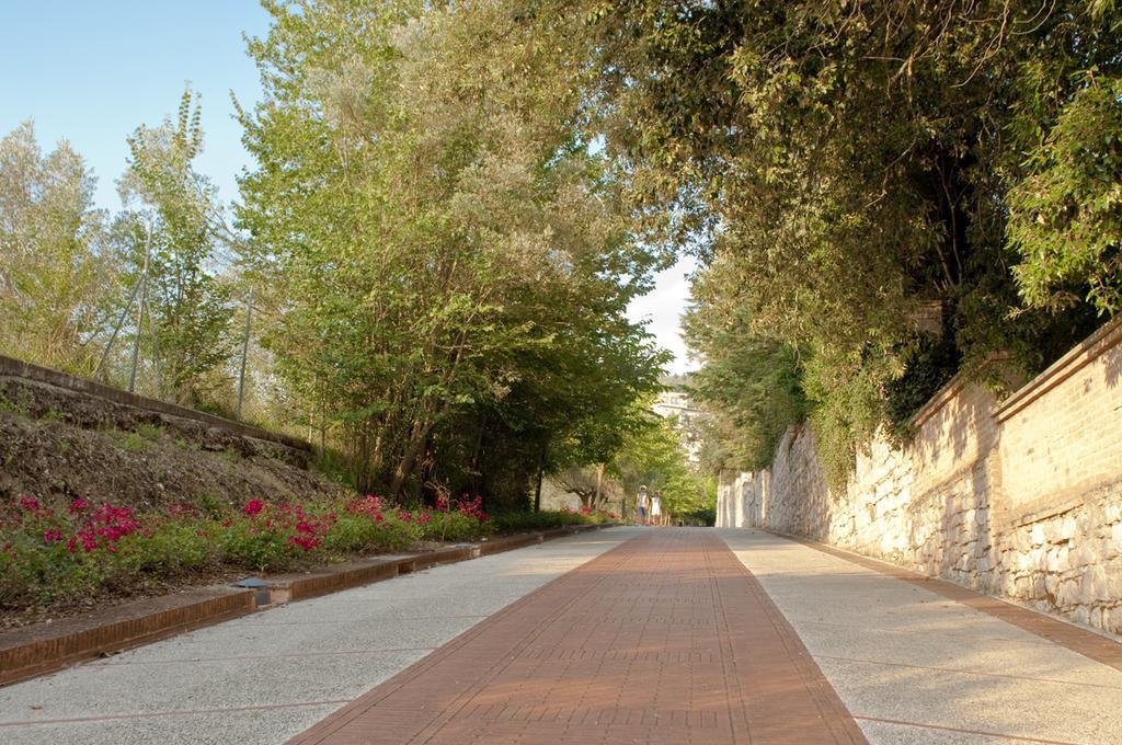 Assisi Garden Hotel Екстериор снимка