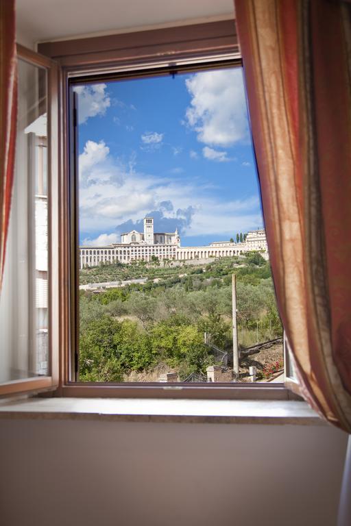 Assisi Garden Hotel Екстериор снимка