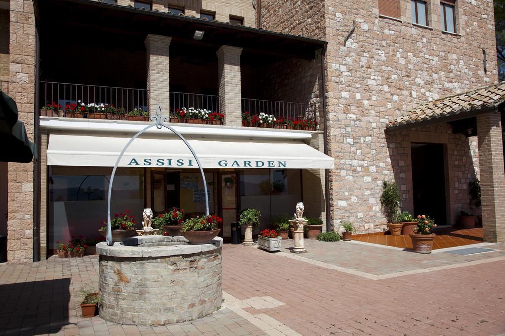 Assisi Garden Hotel Екстериор снимка