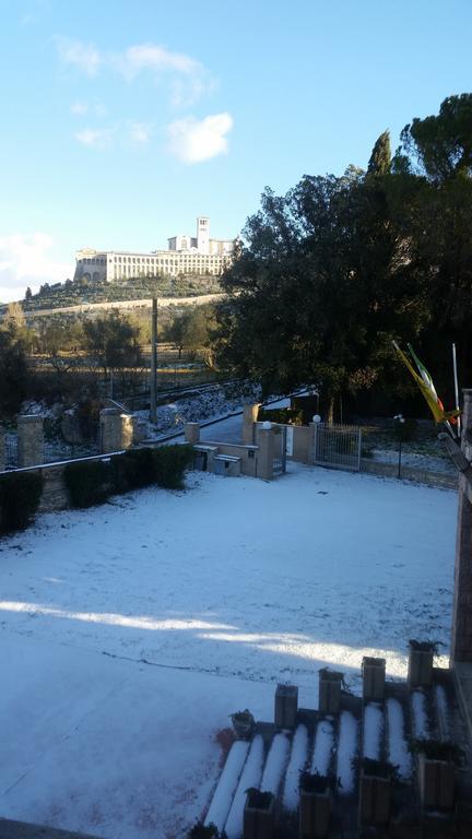 Assisi Garden Hotel Екстериор снимка