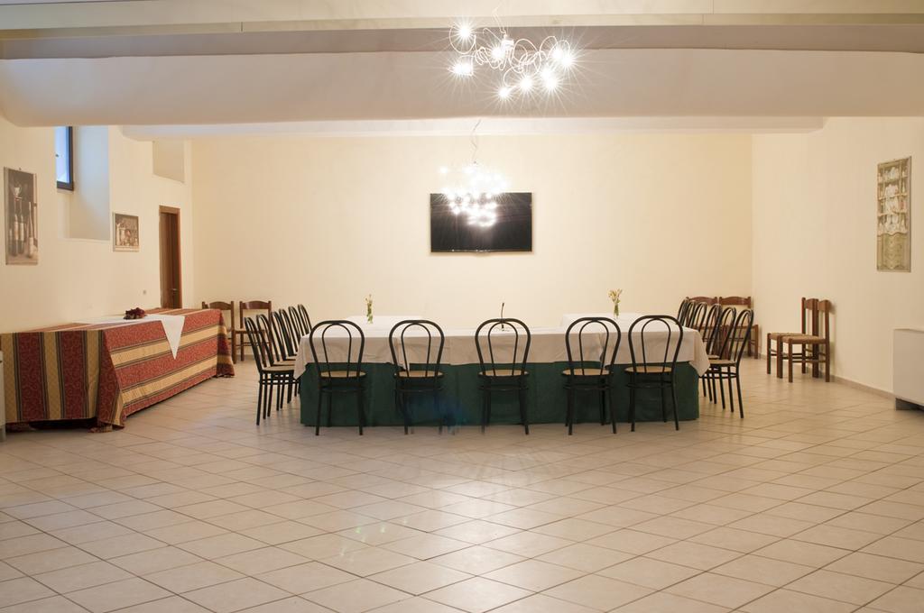Assisi Garden Hotel Екстериор снимка