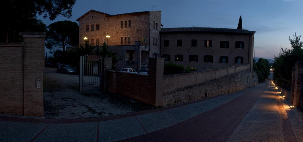 Assisi Garden Hotel Екстериор снимка
